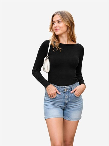 AOTTORI Shirt in Black