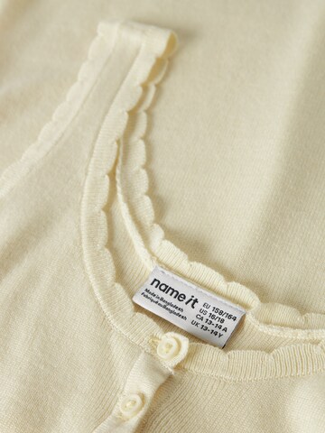 Haut NAME IT en vert