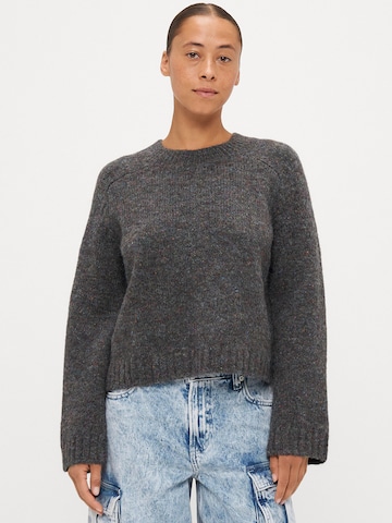 Vero Moda Petite Sweater 'VMINGRID' in Grey: front