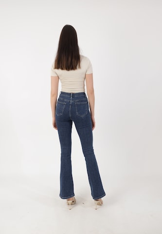 Bootcut Jean Elara en bleu