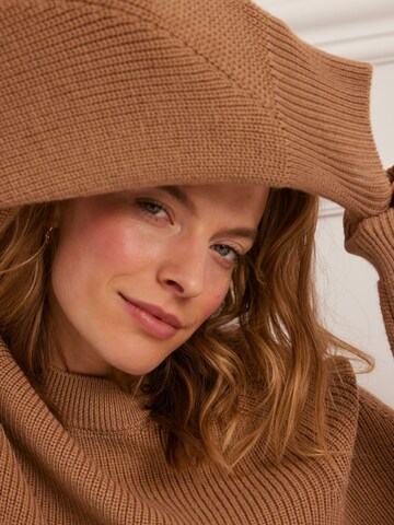 Guido Maria Kretschmer Women Pullover 'Agathe' i brun