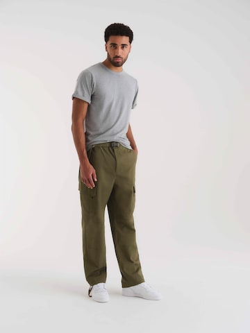 ABOUT YOU x Kevin Trapp Regular Cargo Pants 'Joscha' in Green