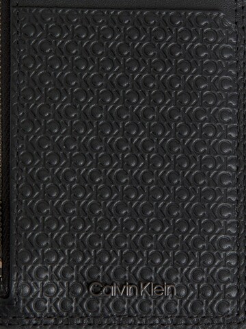 Étui Calvin Klein en noir