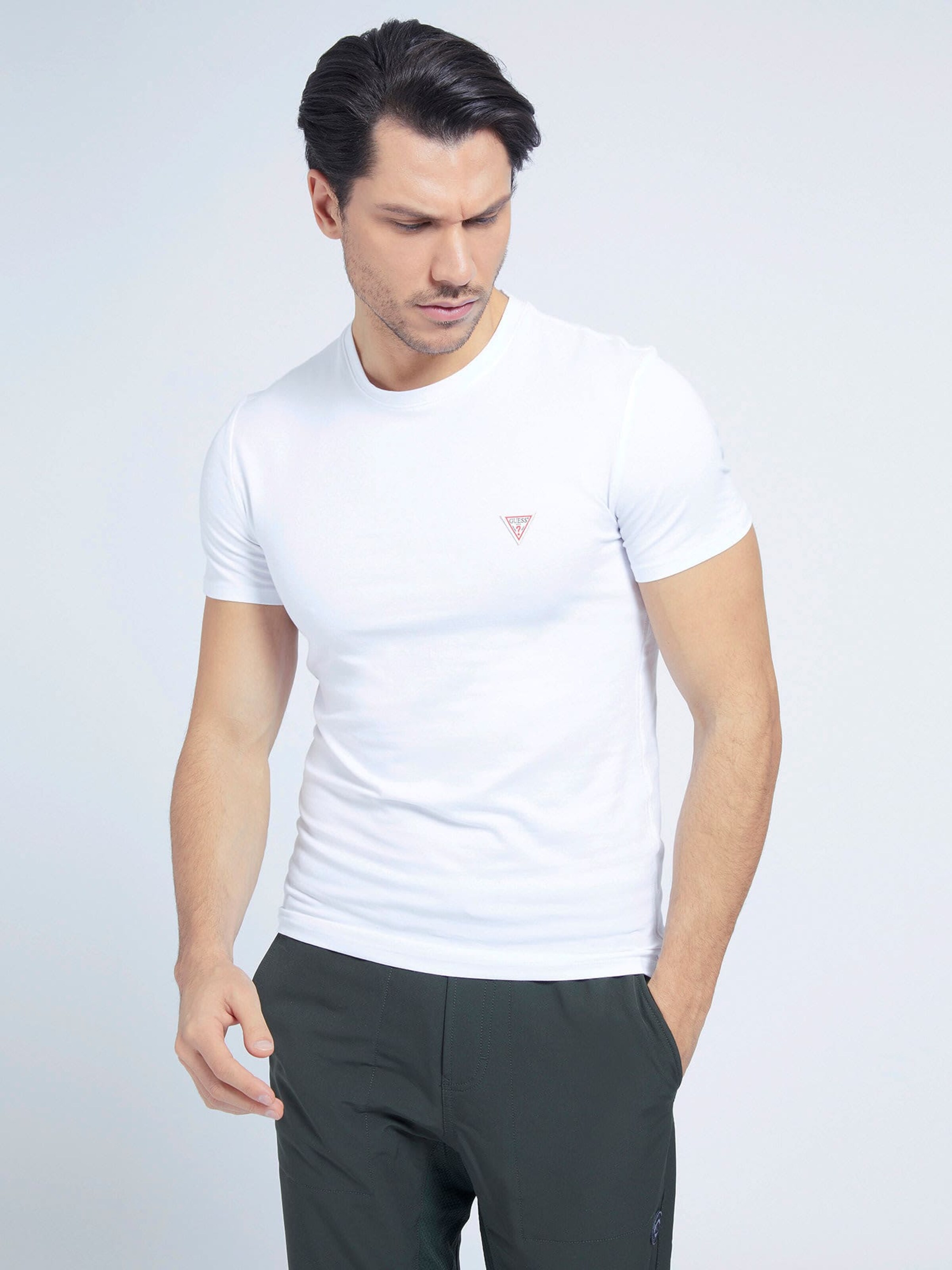 Männer Shirts GUESS T-Shirt in Weiß - JR06250 Männer Shirts GUESS T-Shirt in Weiß - JR06250