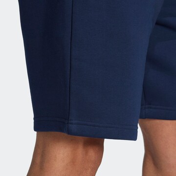 ADIDAS ORIGINALS Regular Shorts 'Trefoil Essentials' in Blau