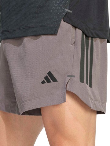 Regular Pantaloni sport 'D4T POWER' de la ADIDAS PERFORMANCE pe maro