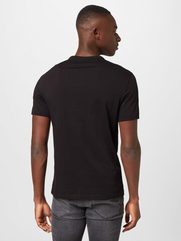 ARMANI EXCHANGE - Camiseta en negro