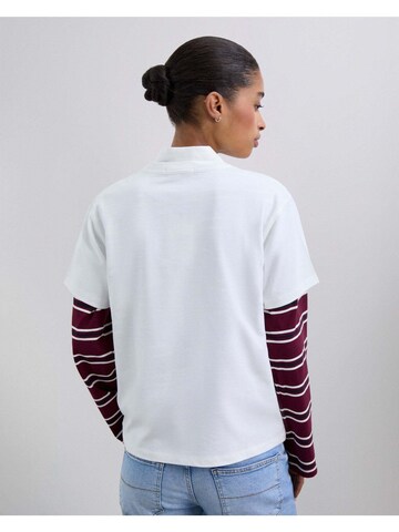 Scalpers Póló 'College' - fehér