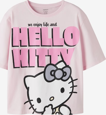 NAME IT Shirt 'NKFAdina Hello Kitty' in Pink: front