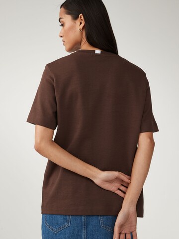 Next Тениска в кафяво