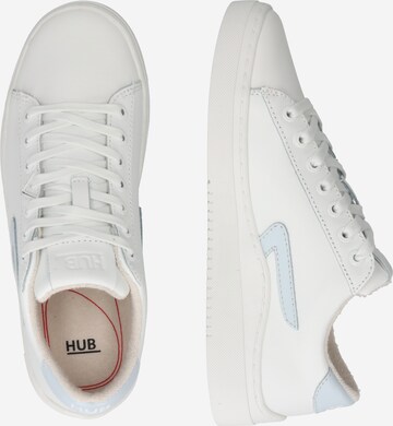 Sneaker low de la HUB pe alb