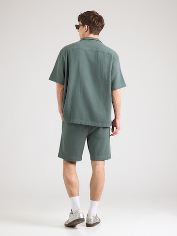 SELECTED - Ajuste confortable Ropa para correr 'SLHRLXCAL' en verde