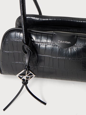 Calvin Klein - Bolso de hombro en negro