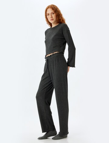 Koton Pyjamahose in Grau