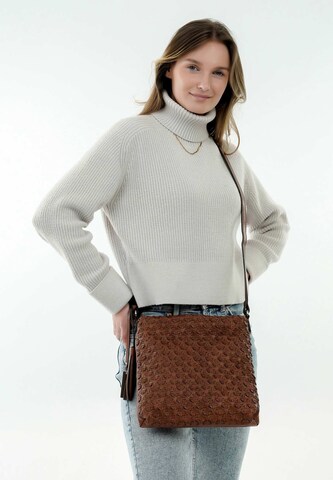 Suri Frey Crossbody Bag 'Phoeby' in Brown: front