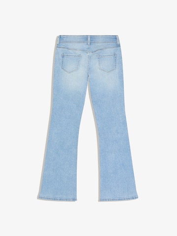Bershka Flared Jeans i blå