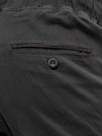 Tazzio Regular Cargohose '16610' in Grau