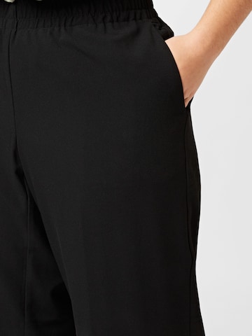 Vero Moda Curve Zvonové kalhoty Kalhoty 'SADIASUI' – černá