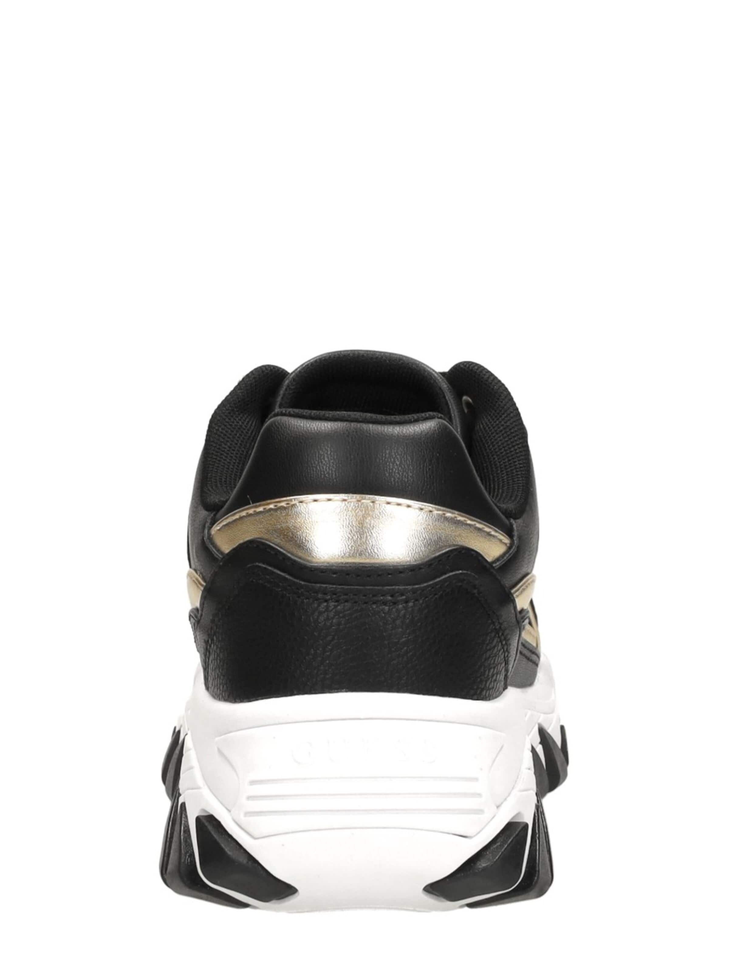 GUESS Sneaker low 'Nowah'‌‌‌‌‌‌ in Schwarz