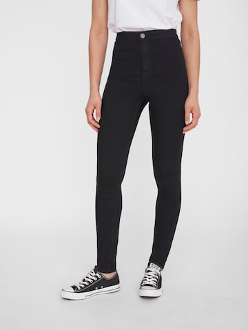 Noisy may Skinny Jeans 'Ella' i sort: forside