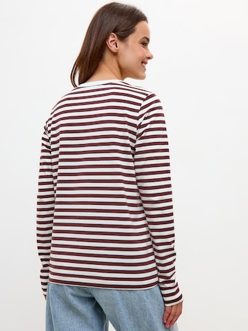 T-shirt 'Cat in Trench' Cat e Lolette en marron