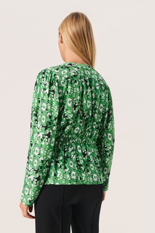 SOAKED IN LUXURY Bluse 'Ina' i grønn