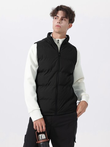 Youthup Vest in Black: front