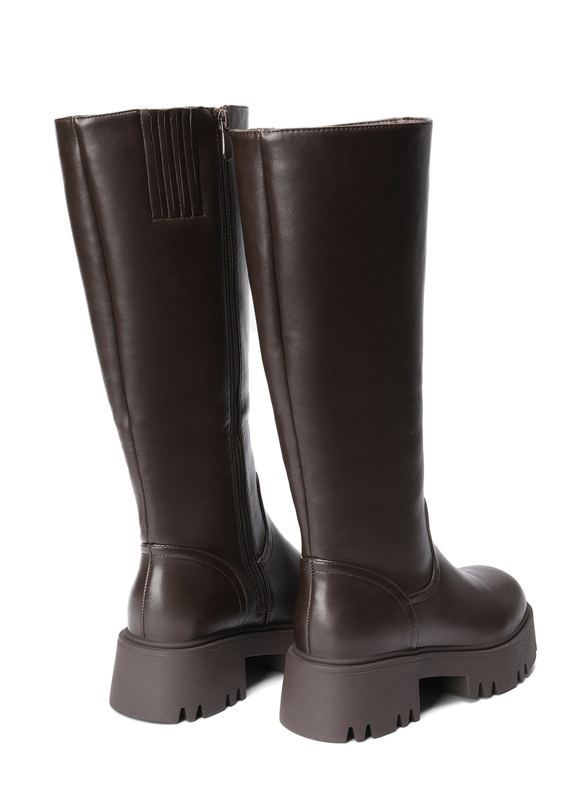 Dream Pairs Boot in Brown
