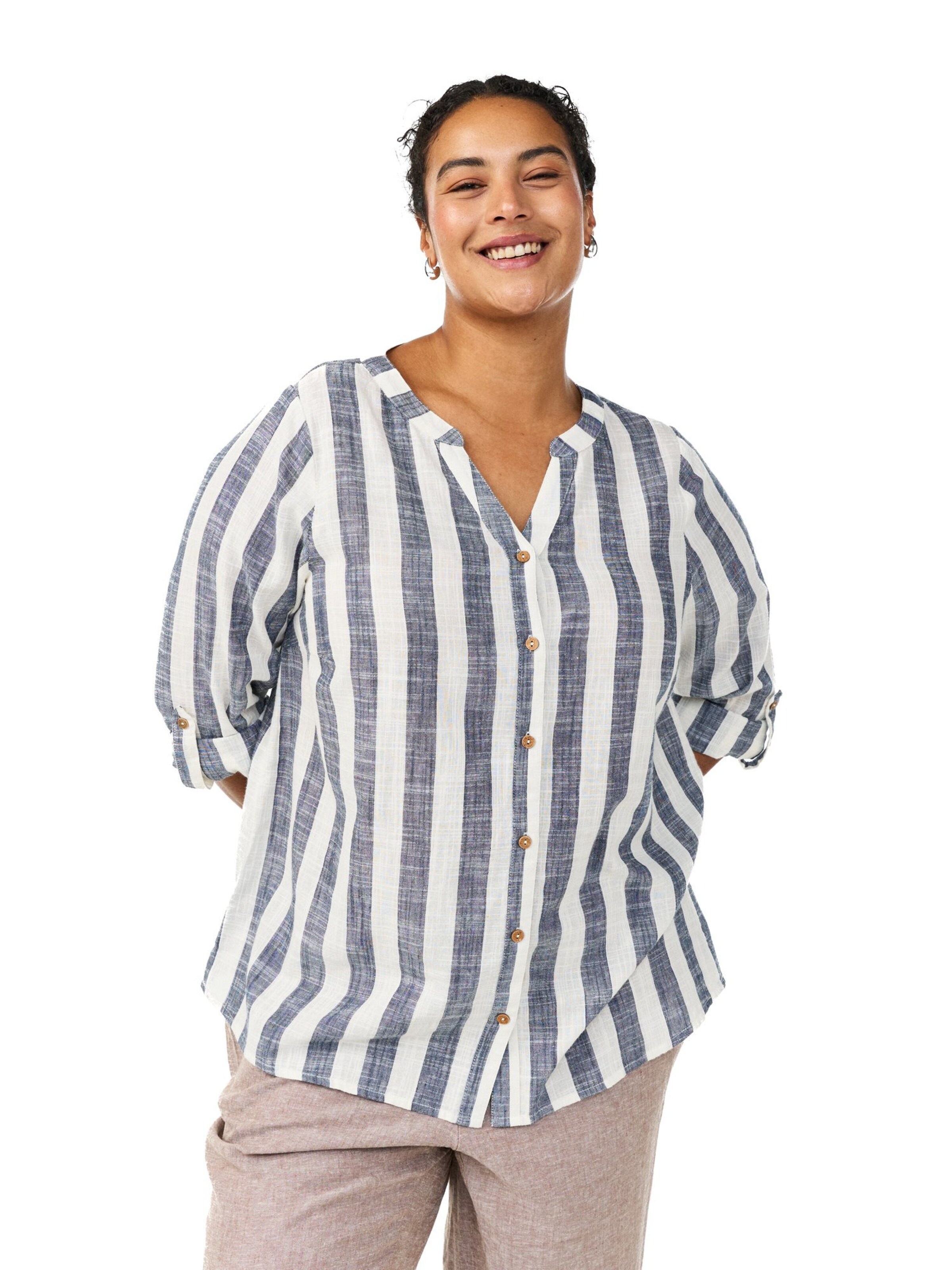 Zizzi Blouse 'Cannana' in Blauw: voorkant