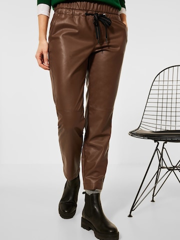 STREET ONE - Pantalón en marrón: frente