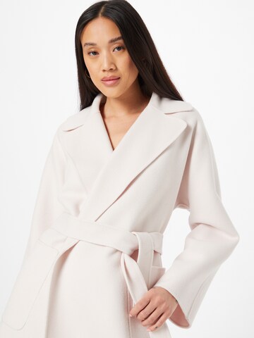 Weekend Max Mara Between-seasons coat 'ROVO' in White