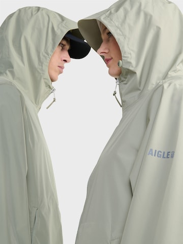 AIGLE Funktionsjacke 'Rainpack 90' in Grün: Seite