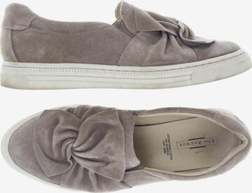 5TH AVENUE Flats & Loafers in 40 in Beige: front