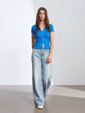 Dilvin - Blusa em azul