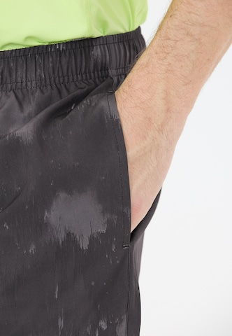 ENDURANCE Regular Shorts 'Koy' in Schwarz