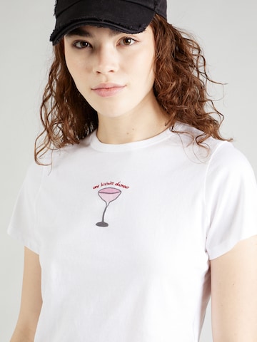 Abercrombie & Fitch Shirt 'SKIMMING PINK DRINK' in White