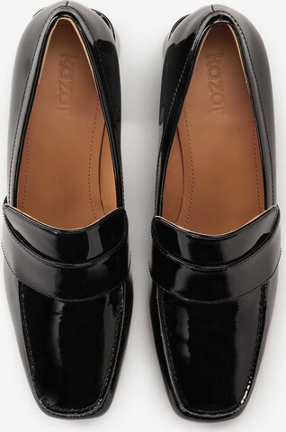 Kazar Pumps in Black