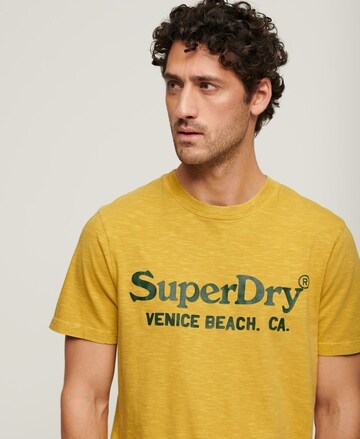 T-Shirt Superdry en jaune