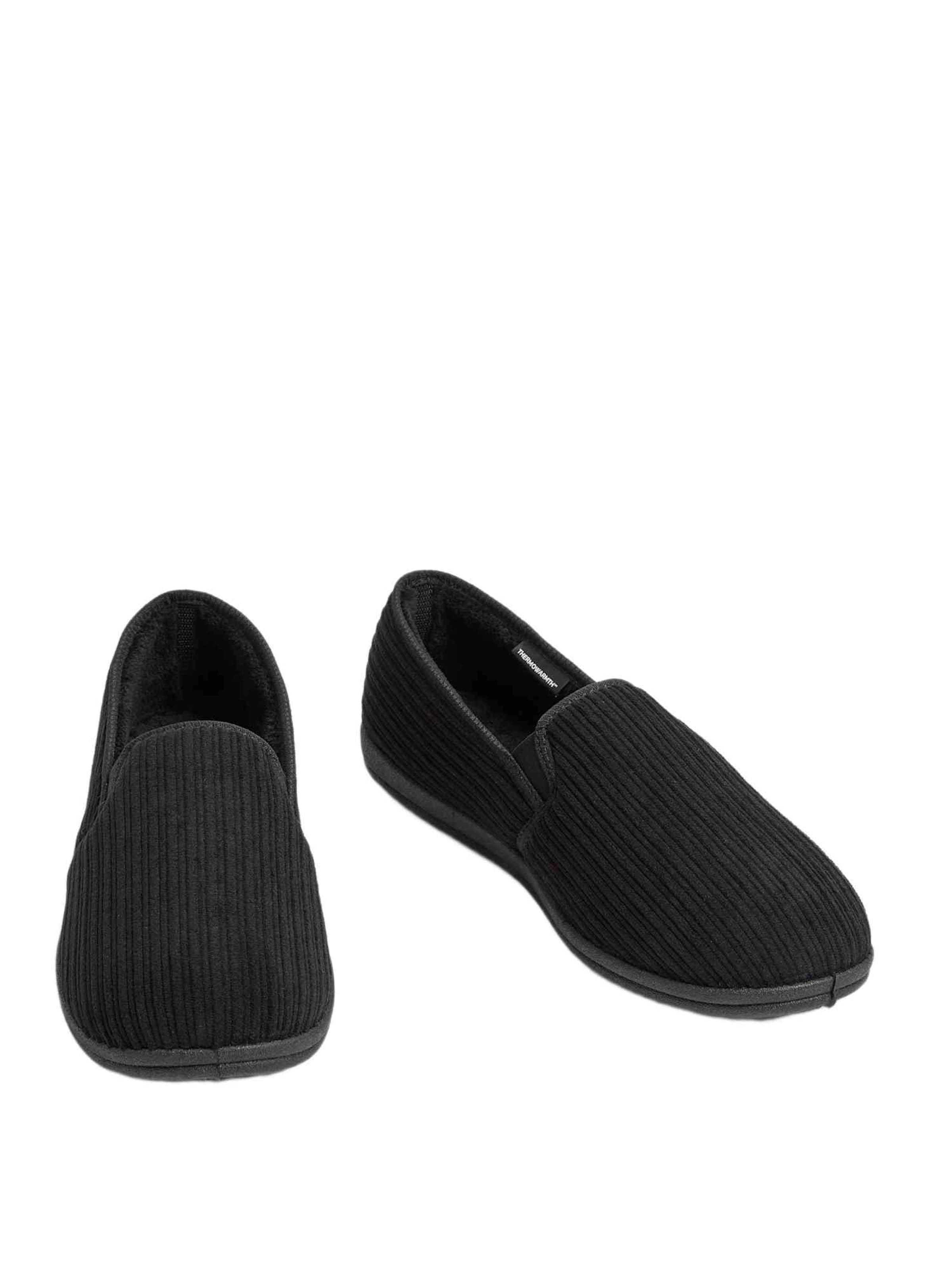 Pantoufle Marks & Spencer en noir