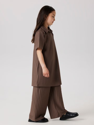 NAME IT - Pierna ancha Pantalón en marrón