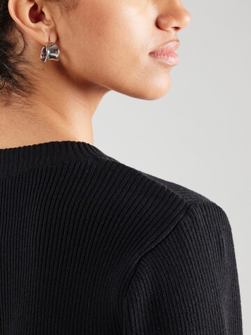 Robe 'Jolin' ABOUT YOU en noir