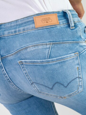 Le Temps Des Cerises Slimfit Jeans 'Kay' in Blauw