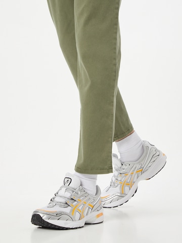 SCOTCH & SODA - Tapered Pantalón chino en verde