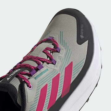 Chaussure basse 'Trailmaker 2.0 ' ADIDAS TERREX en gris