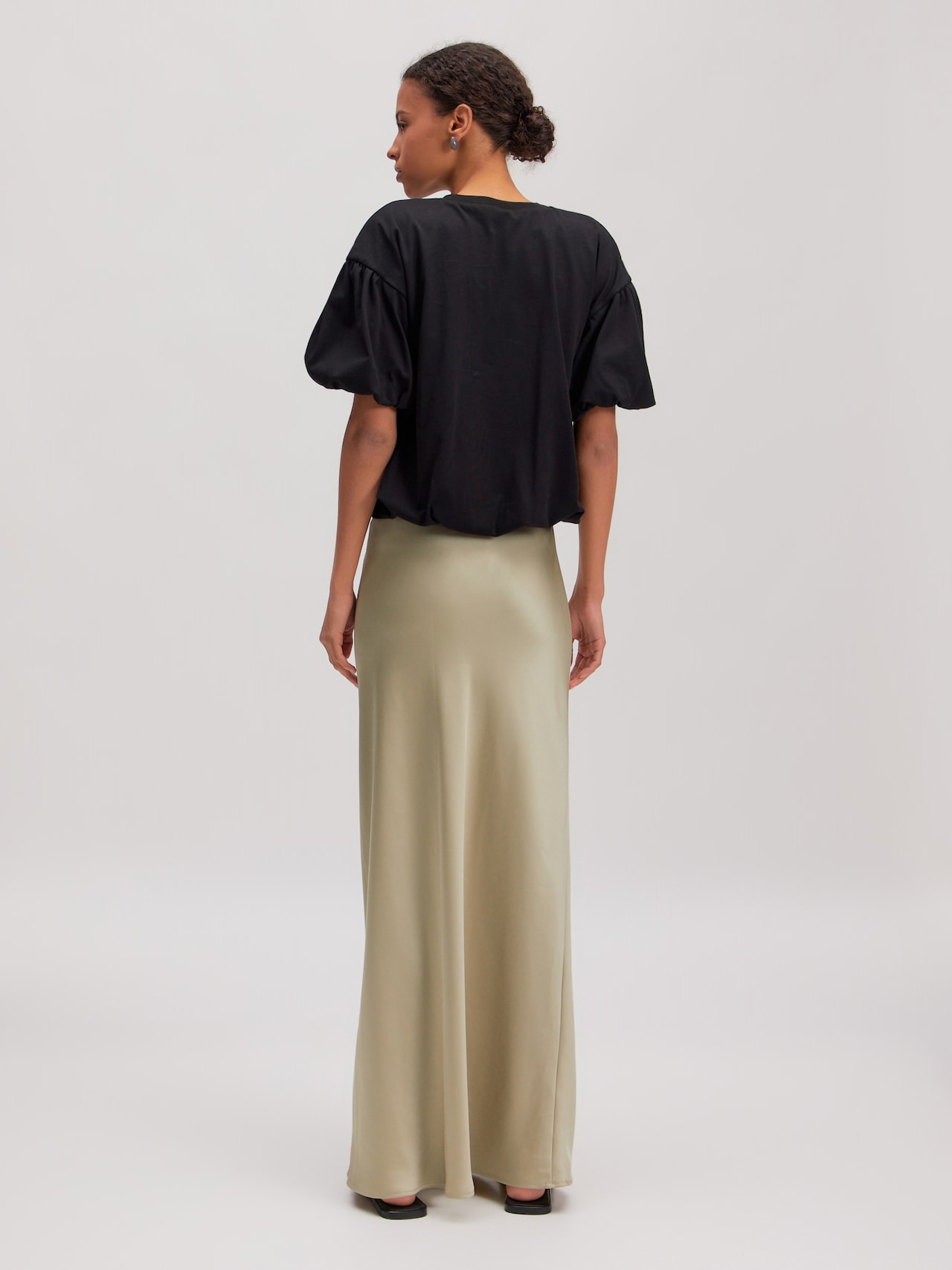 EDITED Producten Shirt 'Eriko' Zwart