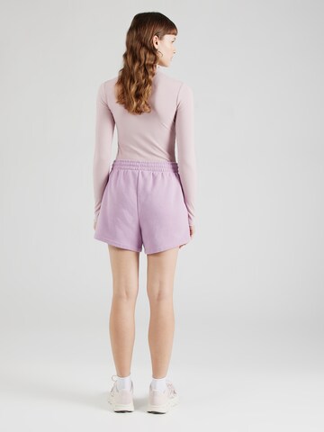 Regular Pantalon Abercrombie & Fitch en violet