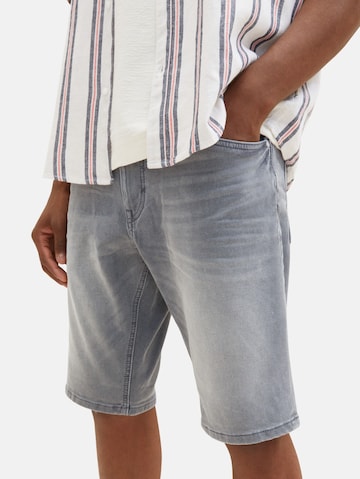 TOM TAILOR Slimfit Shorts 'Josh' in Grau