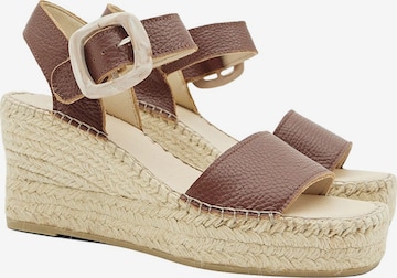 Desa Sandals 'Keilsandalen' in Brown: front