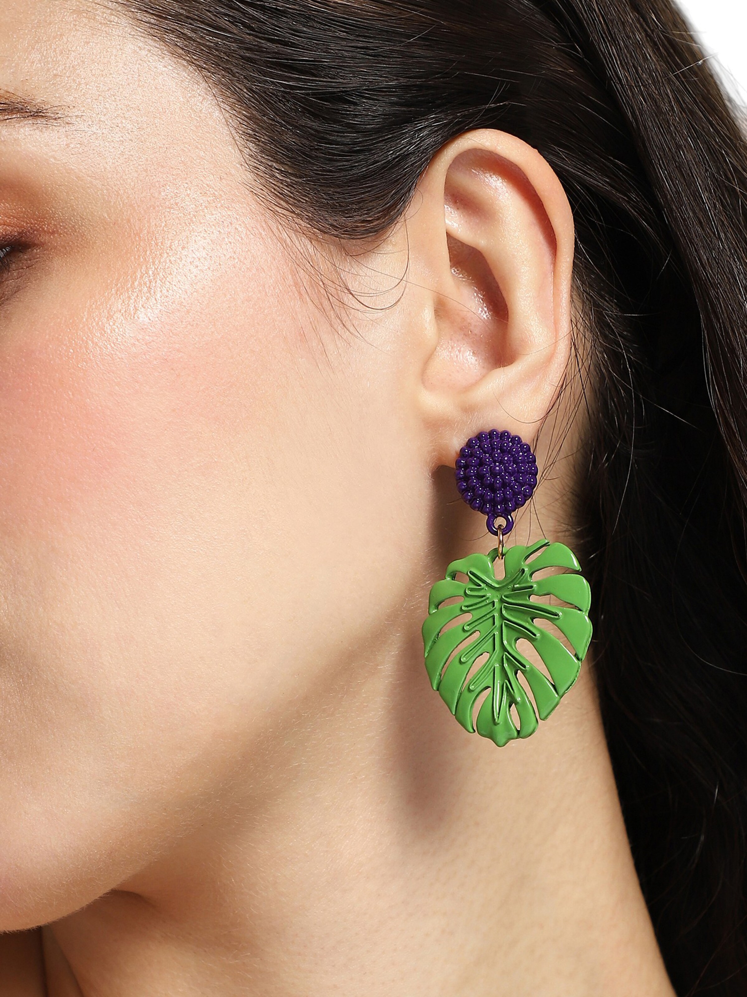 SOHI Earrings 'Nysa' in Green