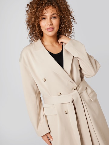 Guido Maria Kretschmer Curvy Between-seasons coat 'Romina' in Beige